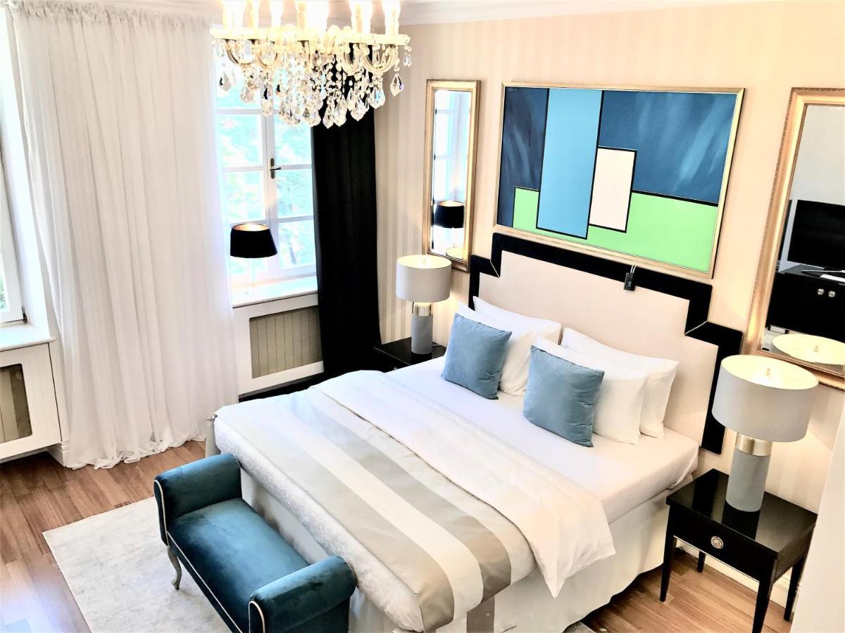 Mondrian Luxury Suites & Apartments Market Square IV Varşovia Exterior foto