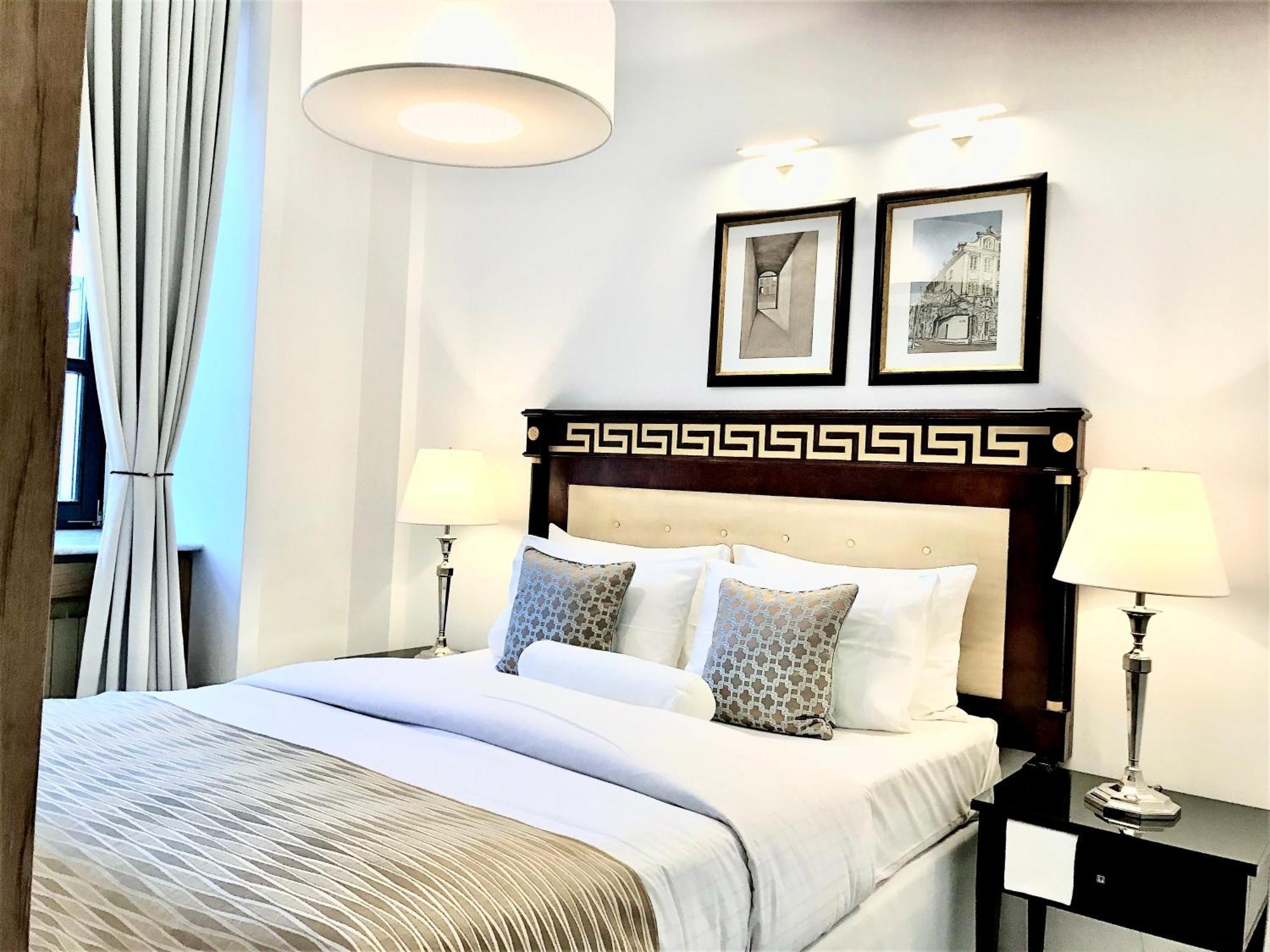 Mondrian Luxury Suites & Apartments Market Square IV Varşovia Exterior foto